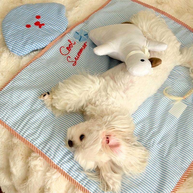 Blankets & Mats